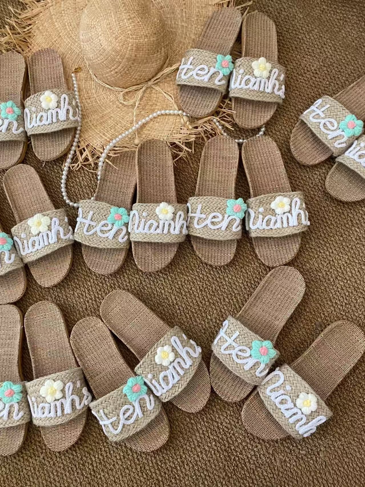 MOQ 100pcs Custom Straw Slippers – Personalized Gifts for Weddings, Resorts & Brands - Image 5
